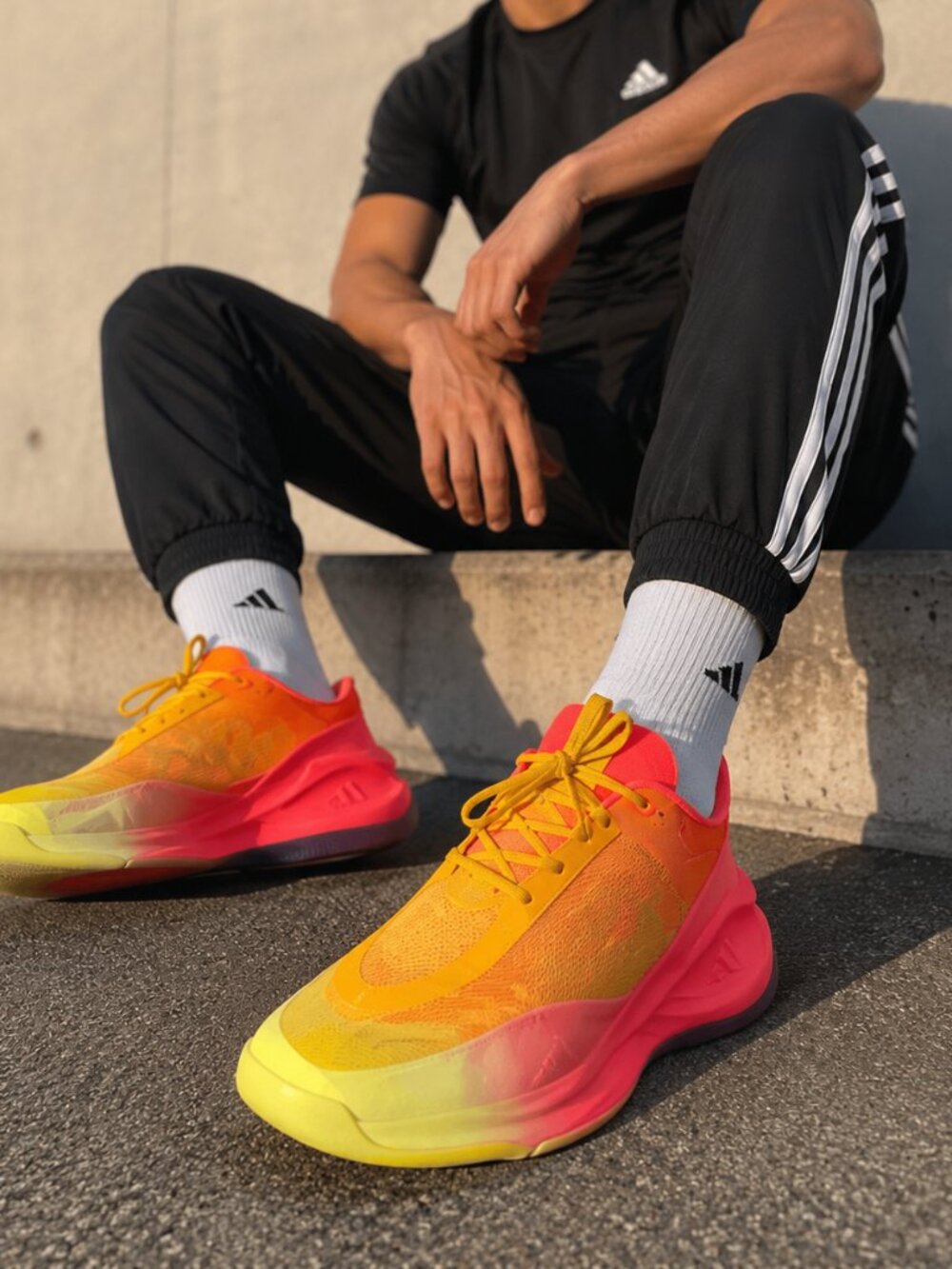 Adidas Adizero Select 2.0 IF4597 Men's Size 11 Basketball Shoes Yellow Orange